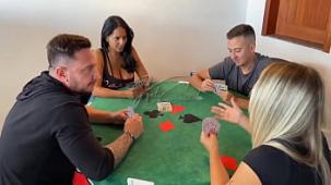 Un juego de cartas termino en un intercambio de parejas con kel abate y bruna carlos continue en rojo