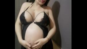 Embarazada chichona pide verga