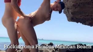 Follando y tragando semen en una famosa playa mexicana