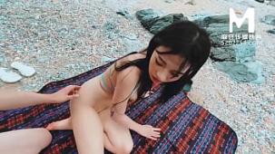 Modelmedia asia island lover sexo apasionado en una playa privada