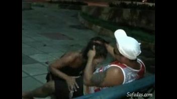 Vídeo de sexo amateur en la calle del centro