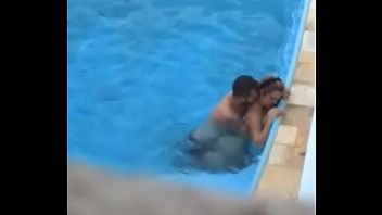 Videos de sexo en la piscina