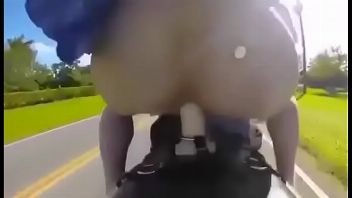 Sexo en moto