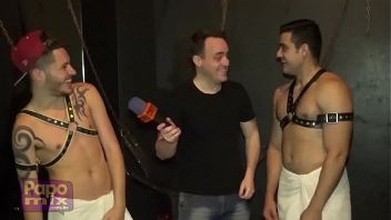 Porno gay saunas