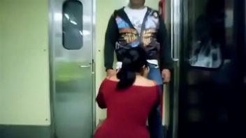 Manoseadas en el metro