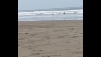 Videos de tias en pelotas en la playa