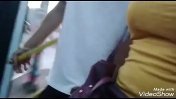 Xxx vídeo porno arrimones en transporte público
