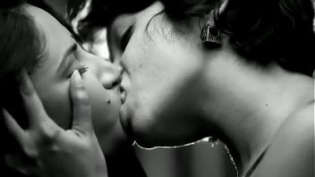 Lesbian brazilian kiss