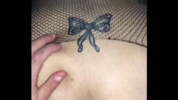 Uruguaya rubias tatuaje mariposa lumbar